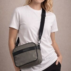 Lululemon Athletica Men's/Women’s Black and Olive Cross Body Belt Bag